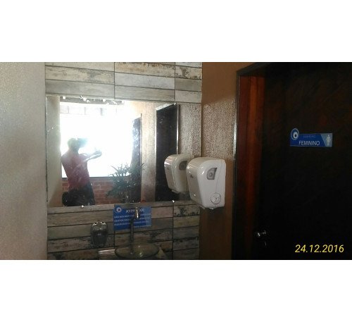 ESPELHO VIVIX PARA WC INSTALADO COM BOTÃO FRANCÊS